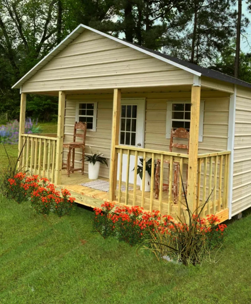 Services storage building